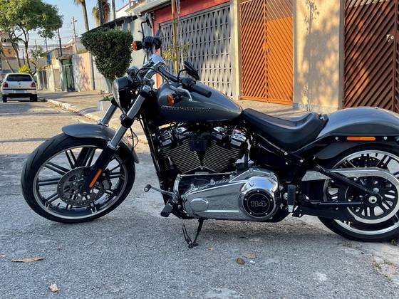 HARLEY-DAVIDSON SOFTAIL BREAKOUT 114 HARLEY-DAVIDSON SOFTAIL BREAKOUT 114